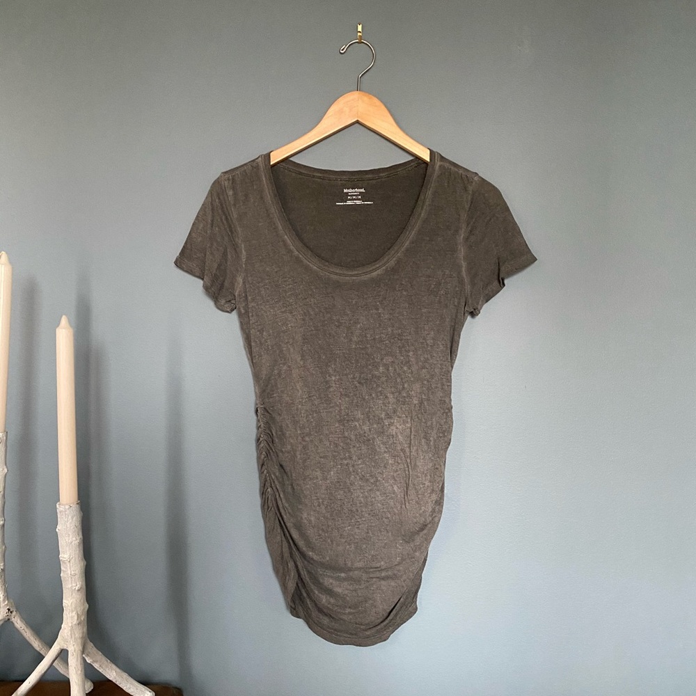 Motherhood Maternity Side Ruched Tee Size M